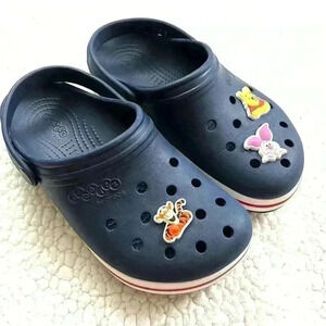 Jibbitz CROCS Kilby Navy W/ Blue/White Stripe Clog W/ Disney Jibbitz W9/M7